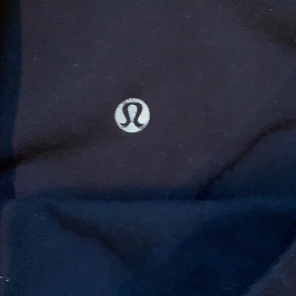 lululemon cropped leggings - Picture 2 of 3